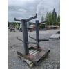 Metallihylly trukkitaskuilla /