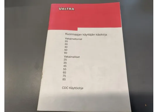 Valtra vakaimettomat sekä vakaimelliset / Etukuormaajan käyttäjän käsikirja