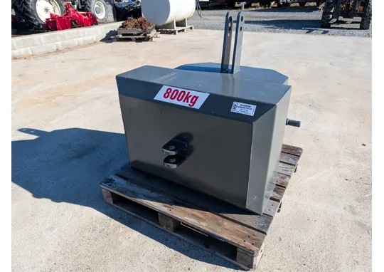Pomarol 800kg vastapaino / etupaino / KAT 3 / CAT 3 kiinnitys