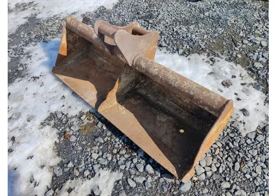 Kaivurin tasauskauha / Kiinnike Neuson