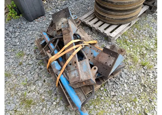 Fordson Diesel Major / Etukuormaajan osia