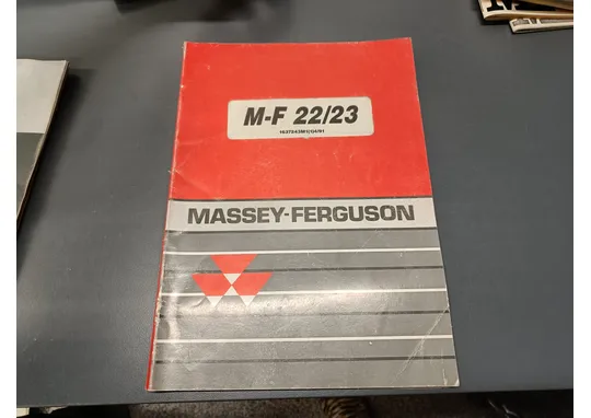 Massey Ferguson 22 ja 23 / Leikkuupuimurin varaosaluettelo