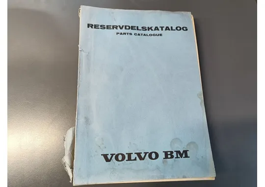 Volvo BM T350 varaosakirja /