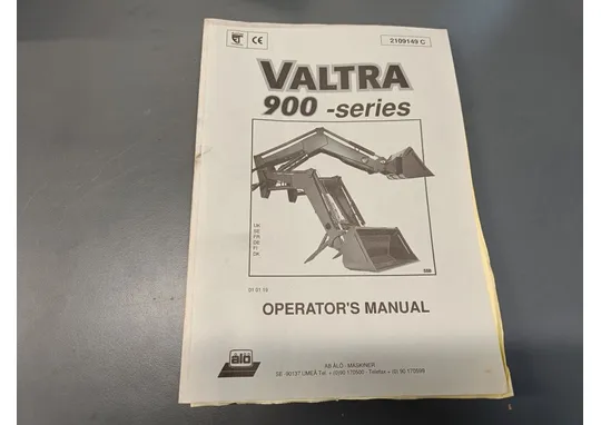 Valtra etukuormaajan 900-series (eng) / Käyttö- huolto- ohjekirja