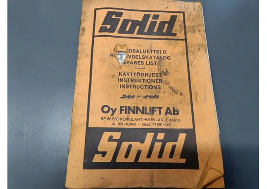 Solid etukuormaajan 2100/2400 / Varaosaluettelo