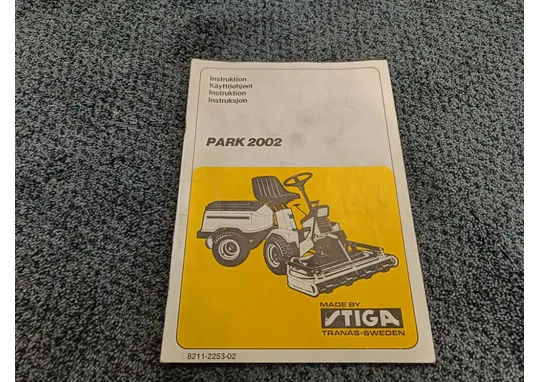 Stiga park 2002 / Ruohonleikkurin käyttöohjekirja