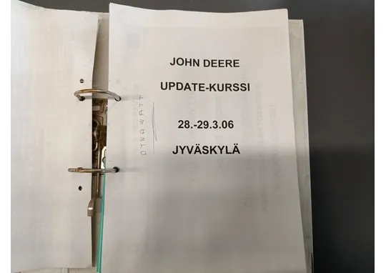 John Deere päivitykset kurssi 2006 / Kansio