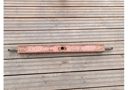 Vetokarttu pituus 865mm, päät 22mm / Keskireikä 26mm