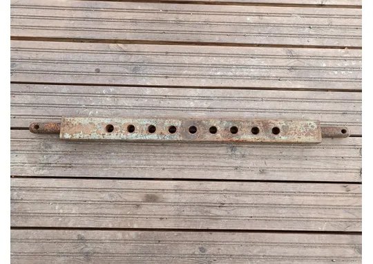 Vetokarttu pituus 820mm päät 28mm / Reiät 20mm