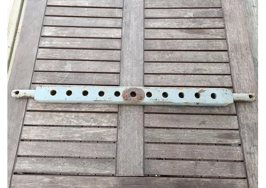 Vetokarttu pituus 820mm päät 28mm / Reiät 20mm