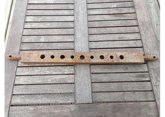 Vetokarttu pituus 820mm päät 28mm / Reiät 26mm
