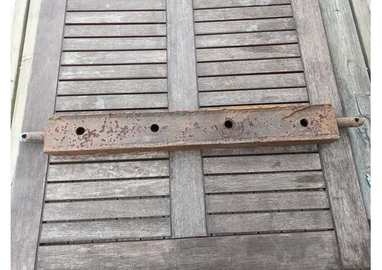 Vetokarttu pituus 910mm päät 28mm / Reiät 21mm