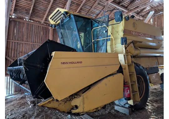 New Holland TX32 leikkuupuimuri / Myydään asiakkaan lukuun