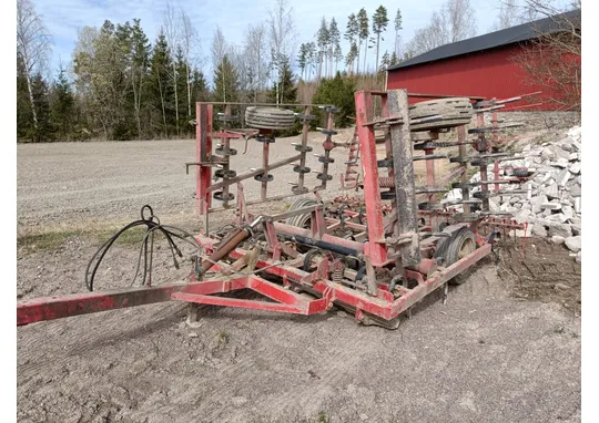 Väderstad NZ500 äes / Etulanalla ja jälkiharalla
