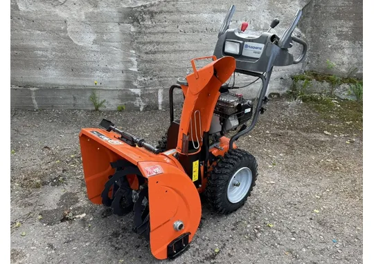 Lumilinko Husqvarna 5524ST /