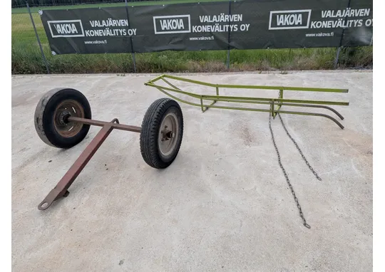 Claas Markant 41 paalaimesta / Paalirata väliakselilla