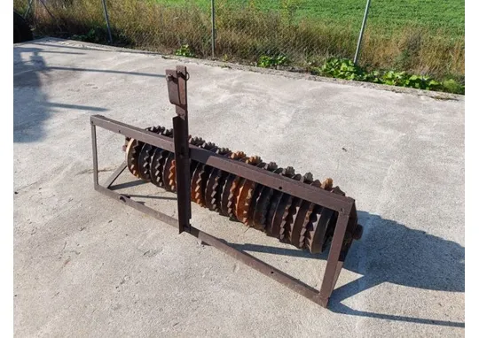 Jyrätukki 130cm vetopäällä / Moniin käyttötarkoituksiin soveltuva!