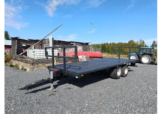 Paalikärry Palmse 650cm, jarrullinen / Kuin uusi!