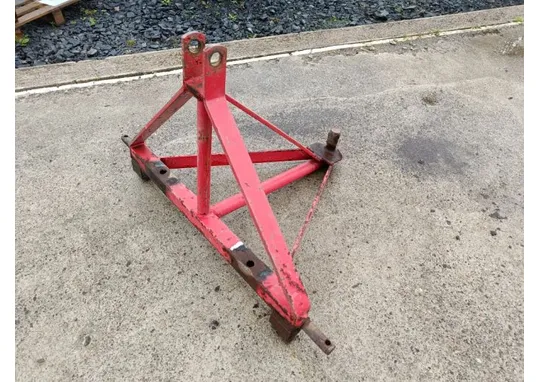 Vetokolmio leveys 985mm / Vetotapilla