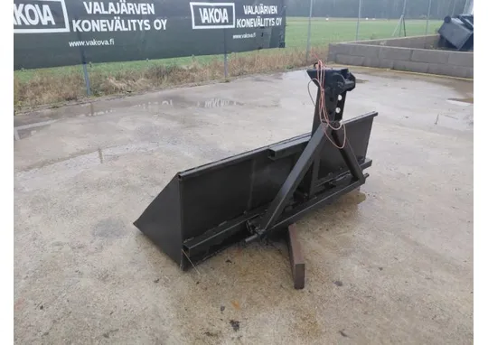 Takakauha 125cm kippaava / Pieneen traktoriin