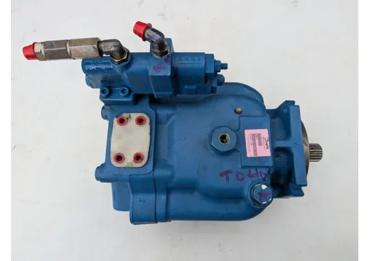 Danfoss PVH074 hydraulipumppu / Käyttämätön aksiaalimäntäpumppu