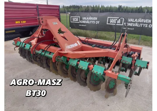 Agro Masz BT30 lautasmuokkain / hydraulisella kumipakkerilla, katso video!