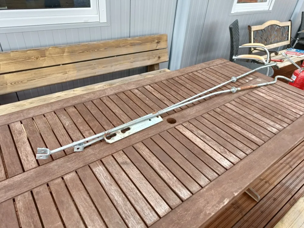 Lumilingon torvien aukaisuraudat / Myydään asiakkaan lukuun