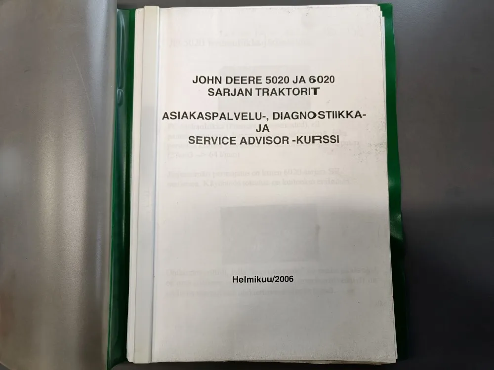 John Deere 5020 ja 6020 sarjan traktorit / Kurssivihko