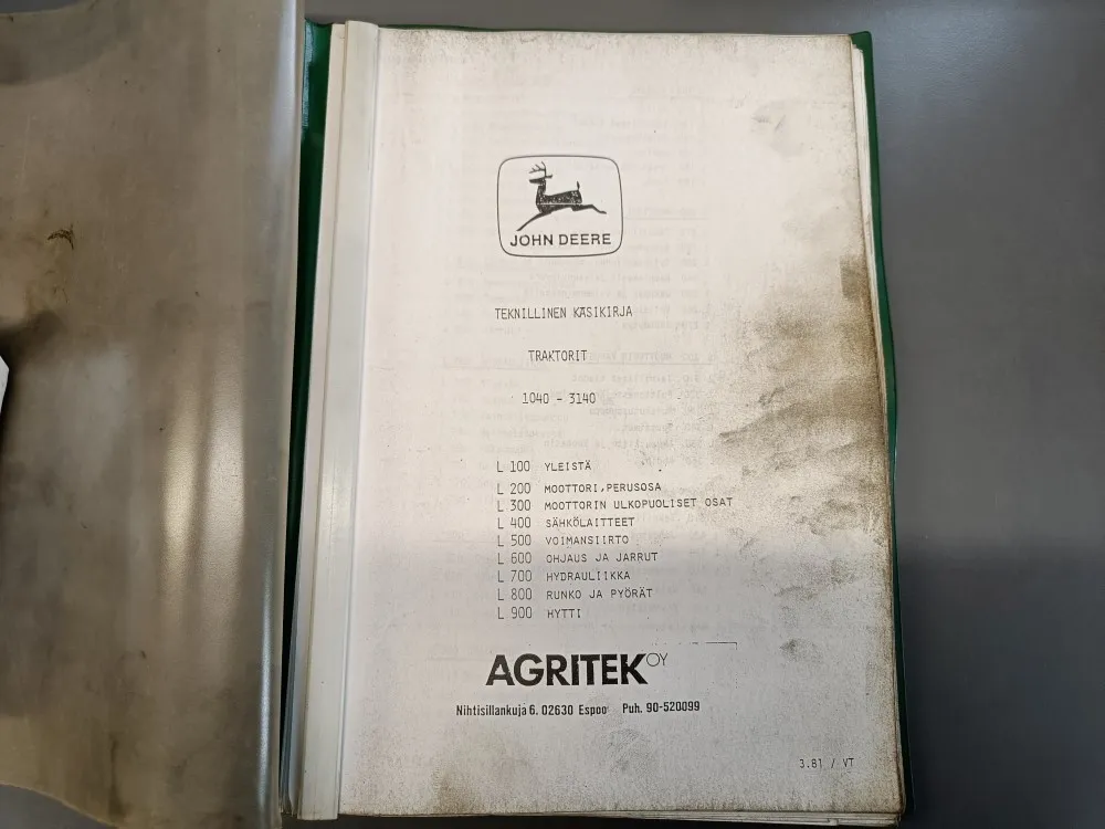 John Deere traktorit 1040-3140 / Teknillinen käsikirja