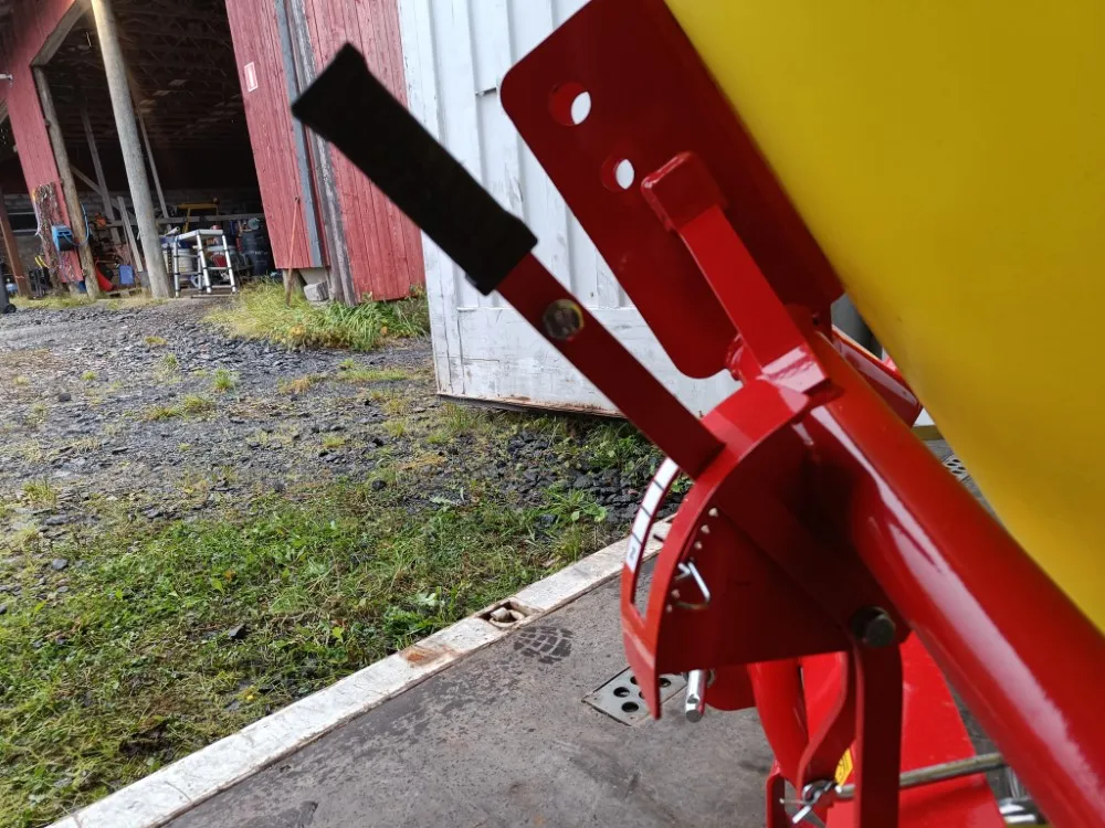 Jar-Met JP500 pintalevitin / Traktorikäyttöinen viska, RST-lautanen