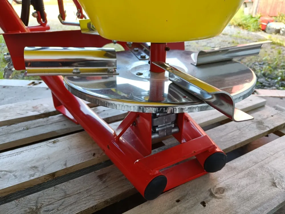 Jar-Met JP500 pintalevitin / Traktorikäyttöinen - Hydraulinen avaus