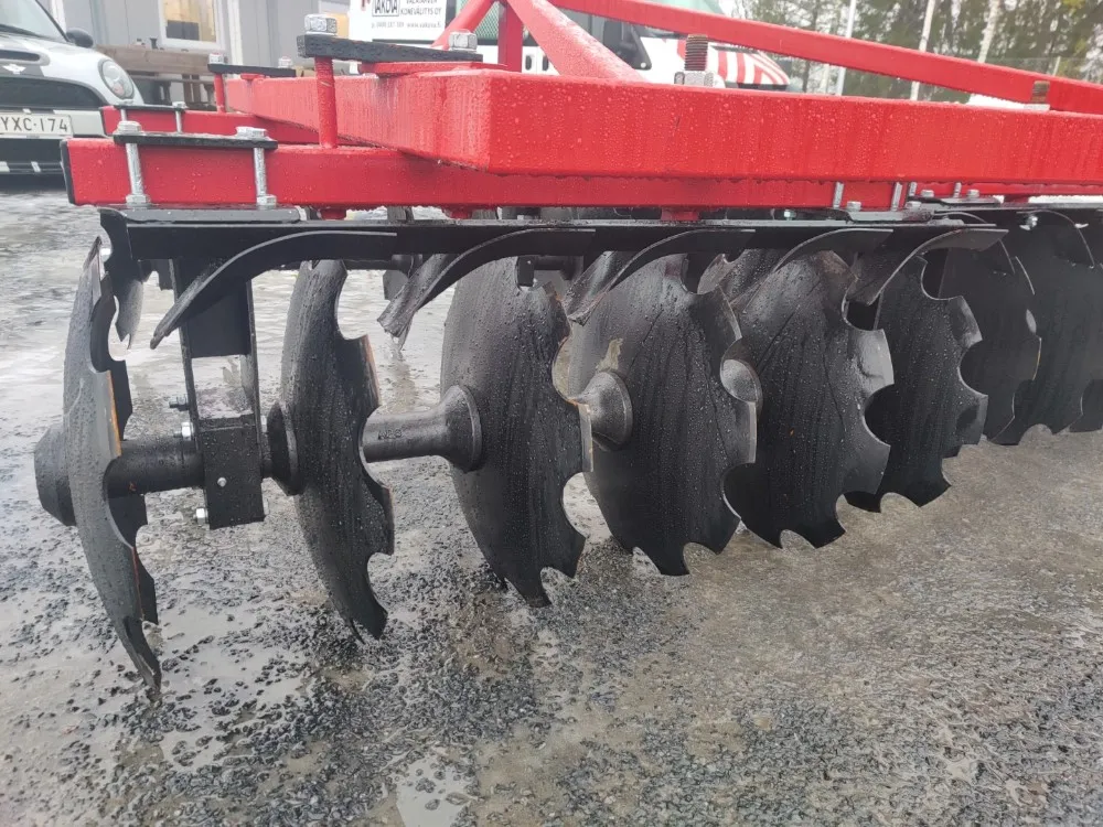 Strumyk Alfa X4 lautasäes 270cm / 51cm kiekot