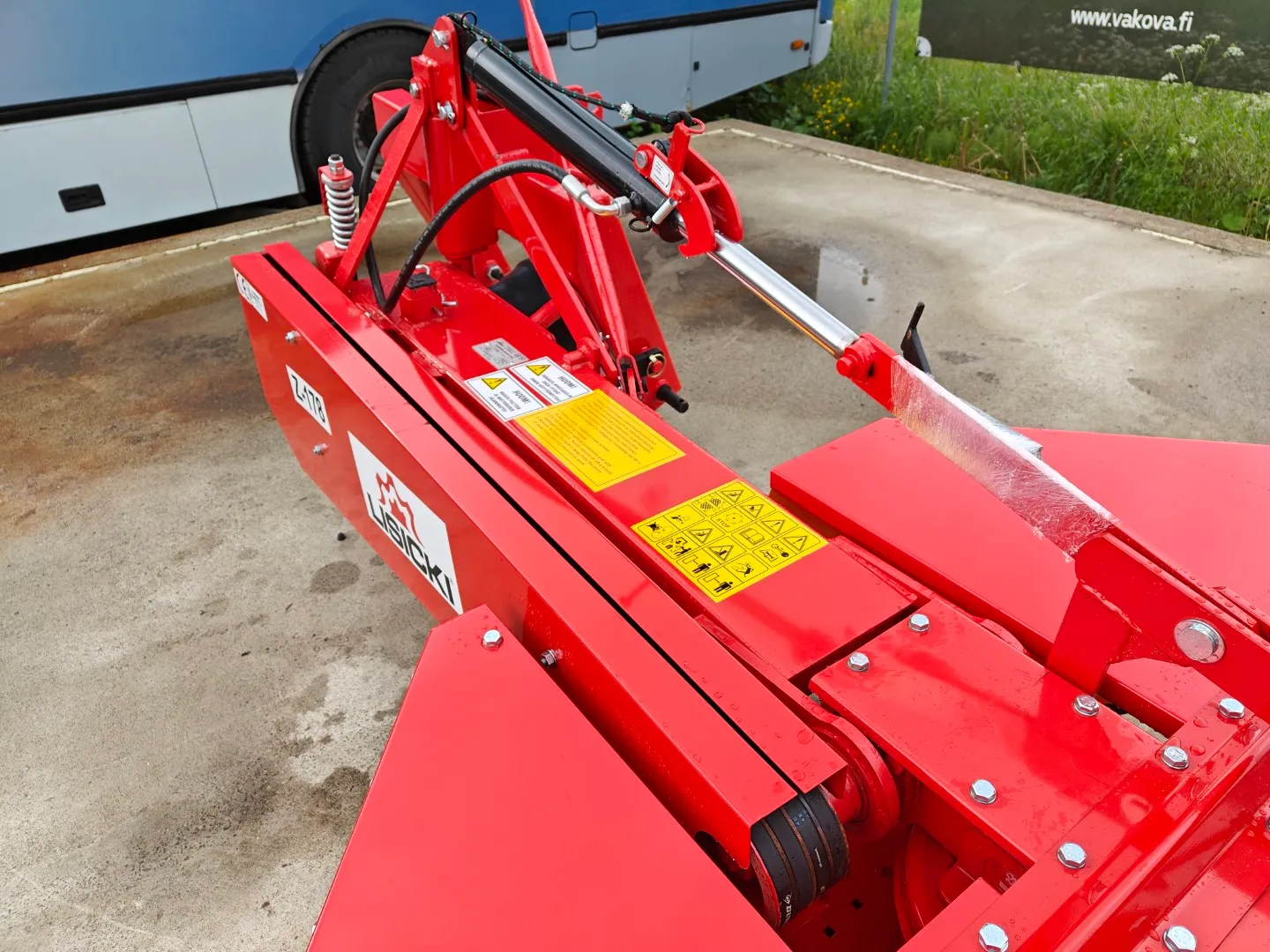 Lisicki Z-178 - 185cm lieriöniittokone / Hydraulinen - Katso video!
