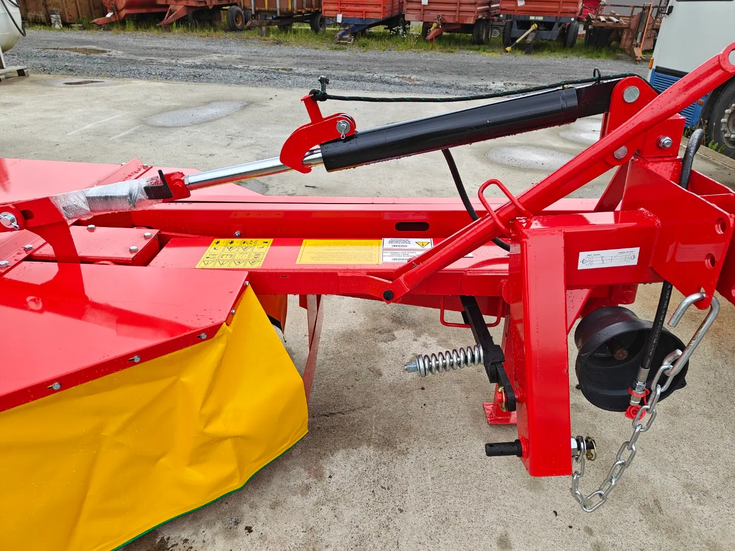 Lisicki Z-178 - 185cm lieriöniittokone / Hydraulinen - Katso video!