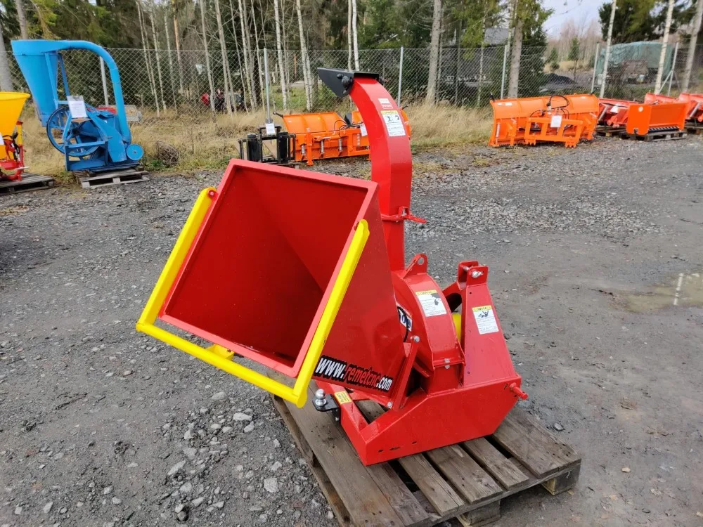 Remet RT-630 haketin / Mekaanisesti syötettävä laikkahakkuri