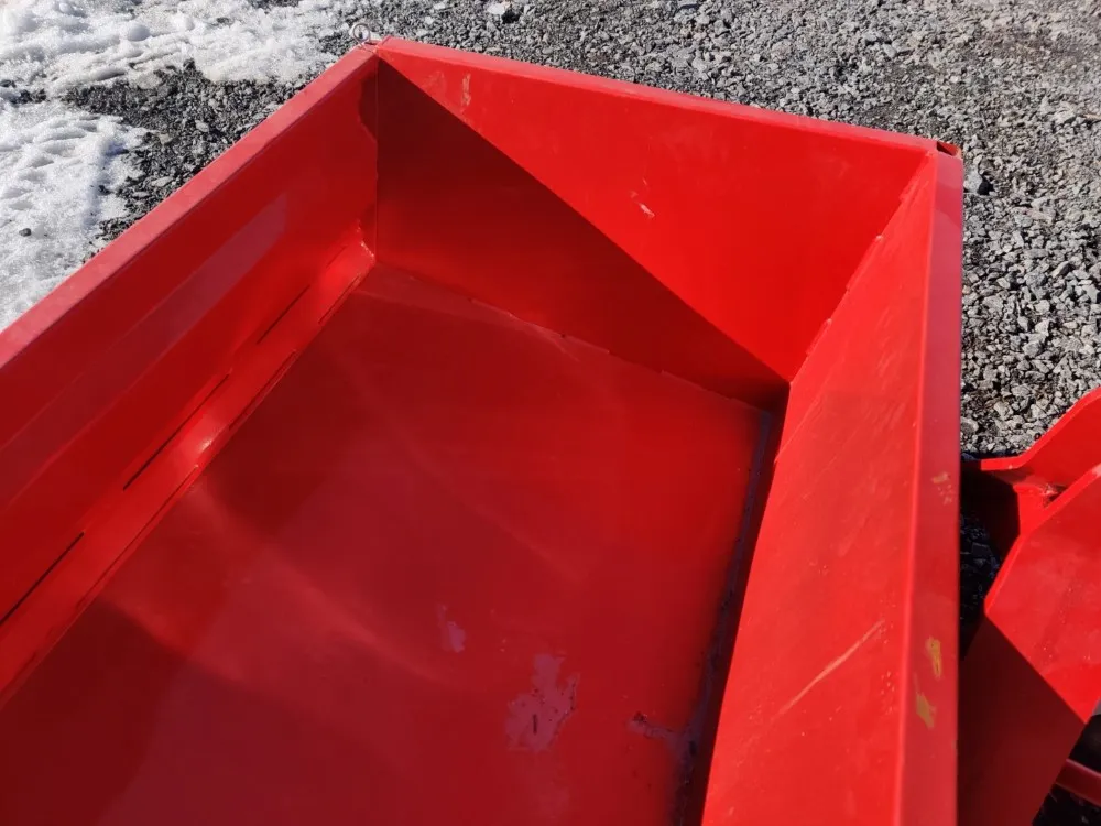 Taret 125cm kuljetuslaatikko / Kippaava takakauha pikkutraktoriin