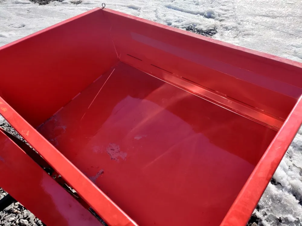 Taret 125cm kuljetuslaatikko / Kippaava takakauha pikkutraktoriin