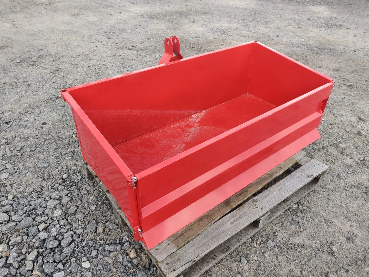Taret 150cm kuljetuslaatikko / Kippaava takakauha pikkutraktoriin