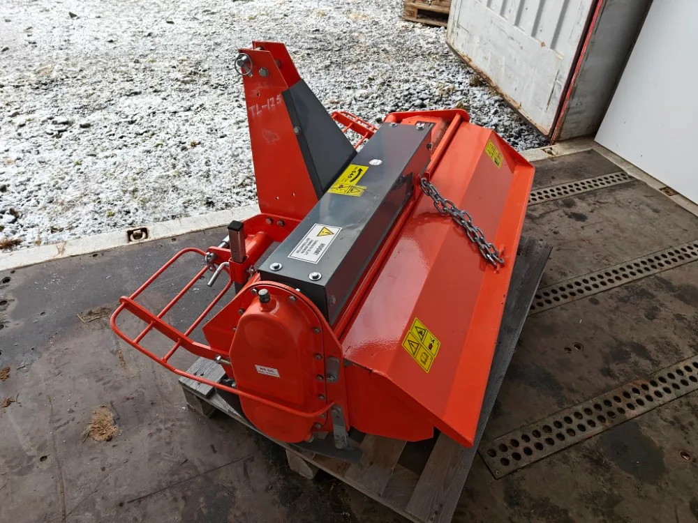 Mateng TL-125 kelajyrsin / Mukana nivelakseli
