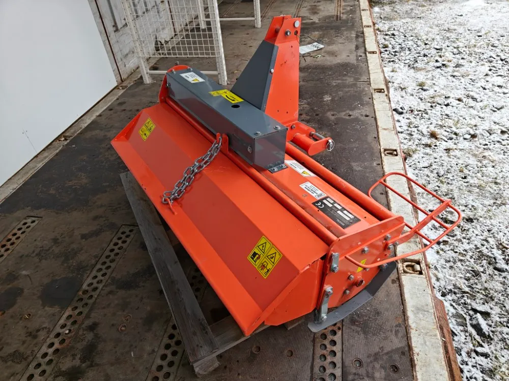 Mateng TL-125 kelajyrsin / Mukana nivelakseli