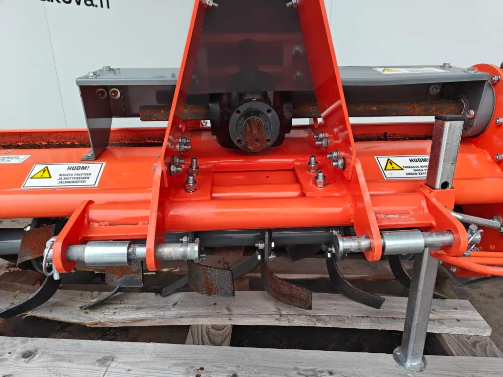 Mateng TL-125 kelajyrsin / Mukana nivelakseli