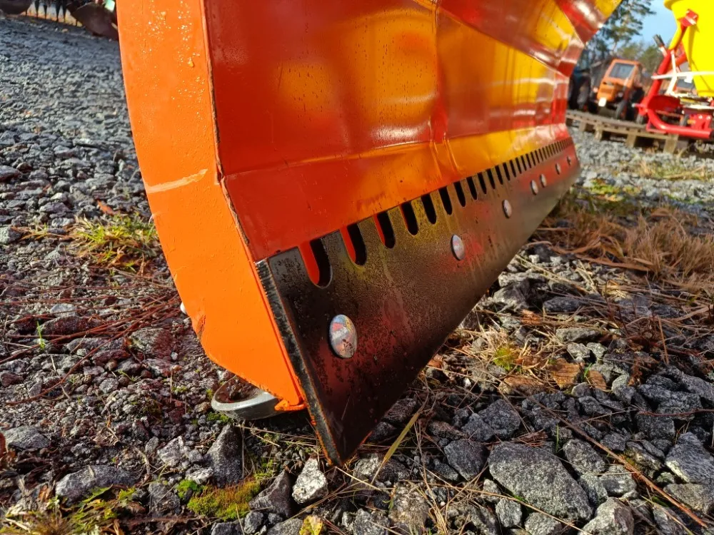 Pomarol SP180 lumilevy / Hydraulinen, EURO-kiinnike, hardox terä