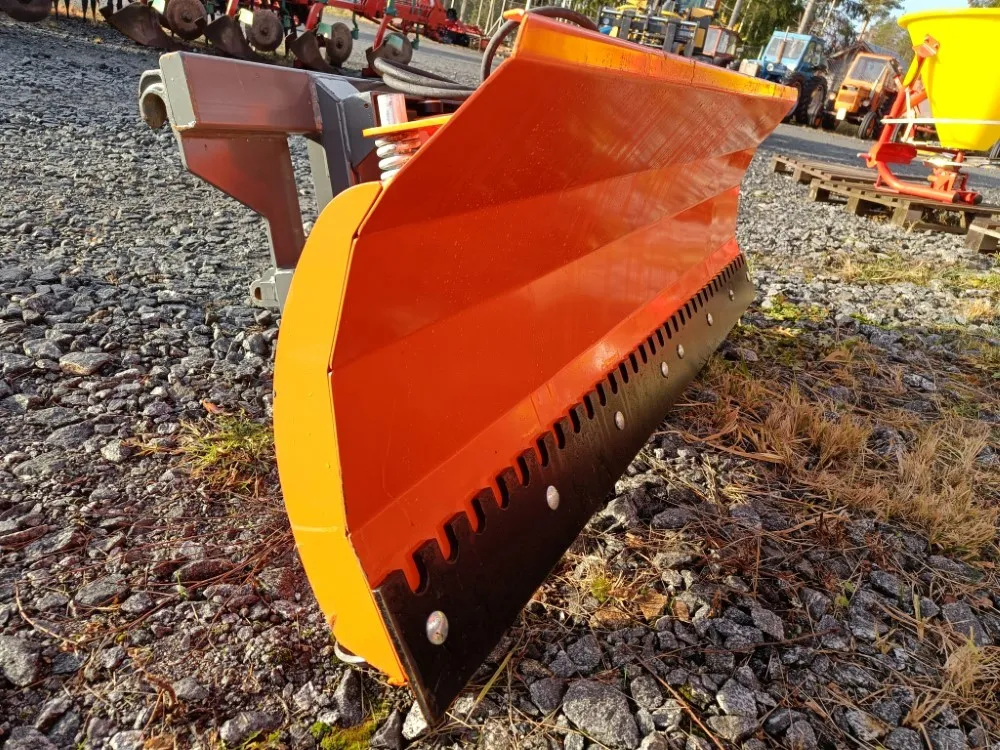 Pomarol SP180 lumilevy / Hydraulinen, EURO-kiinnike, hardox terä