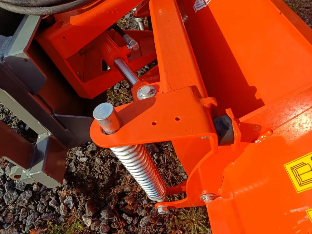 Pomarol SP180 lumilevy / Hydraulinen, EURO-kiinnike, hardox terä