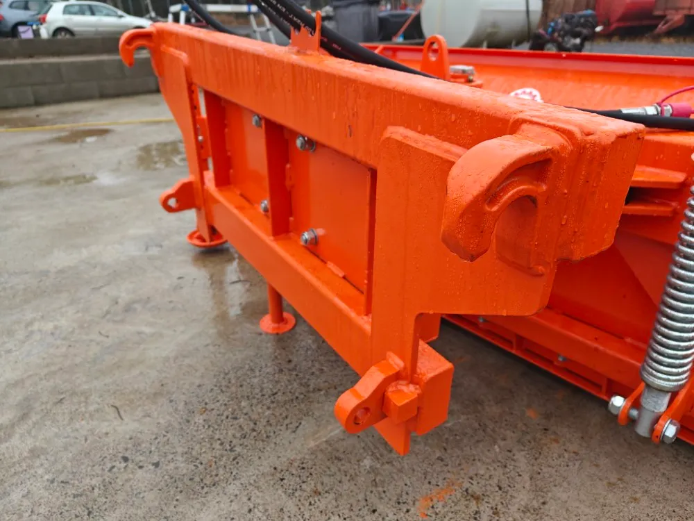 Pomarol SP200 lumilevy / Hydraulinen, EURO kiinnike, hardox terä