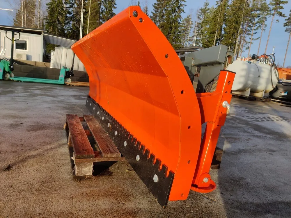 Pomarol SP200 lumilevy / Hydraulinen, EURO kiinnike, hardox terä