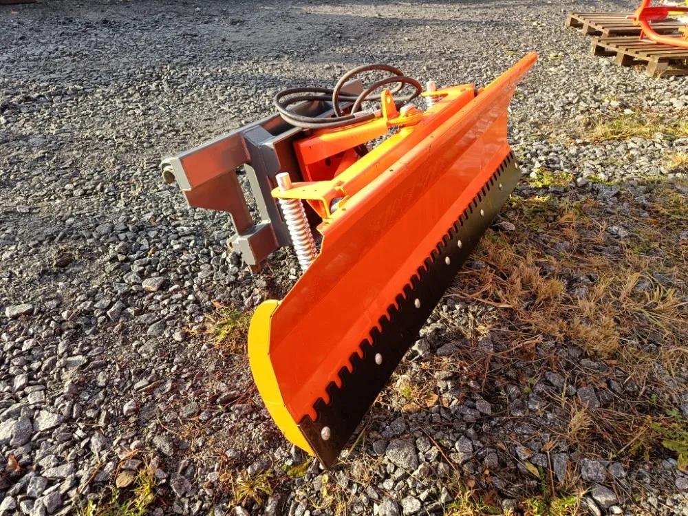 Pomarol SP200 lumilevy / Hydraulinen, EURO kiinnike, hardox terä