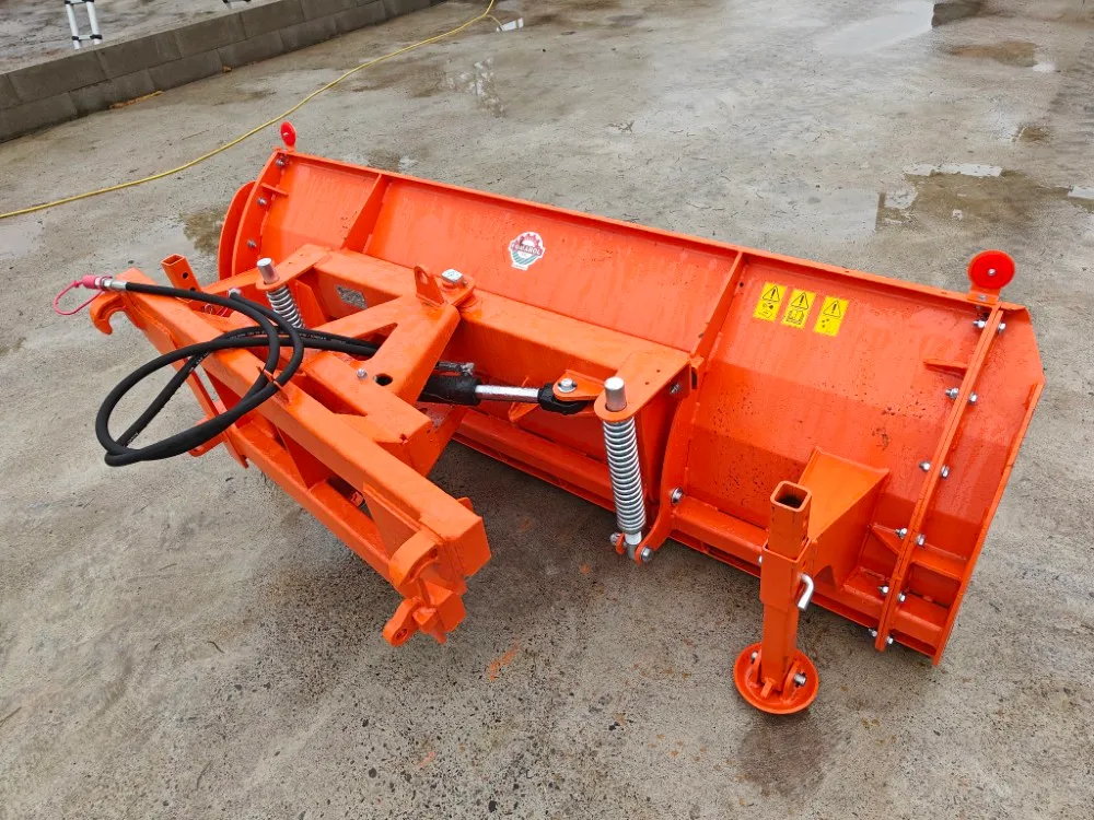 Pomarol SP220 lumilevy / puskulevy / Hydraulinen - Hardox terä - EURO