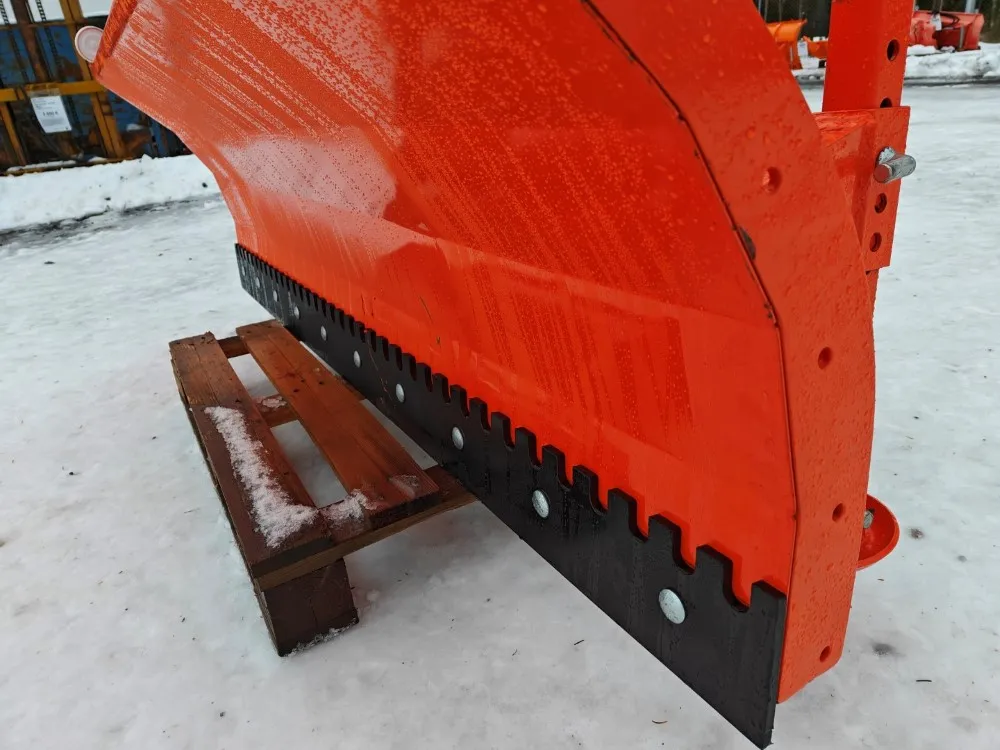 Pomarol SP200 lumilevy / Hydraulinen, 3-piste kiinnike, hardox terä