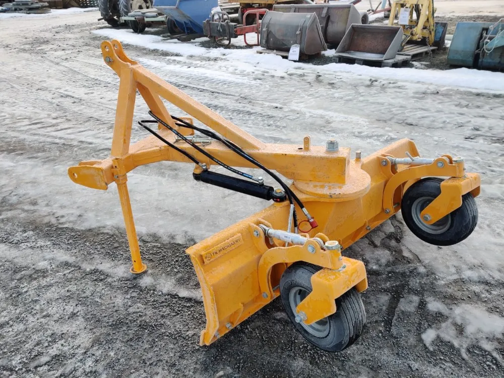 FK Machinery 180cm perälevy / Hydraulinen - Hardox terä ja tukipyörät
